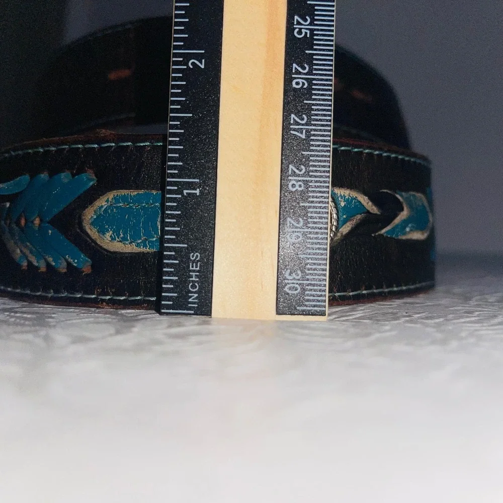 VTG Southwestern Turquoise Laced Leather Belt w/Silver Conchos Siz 32-36